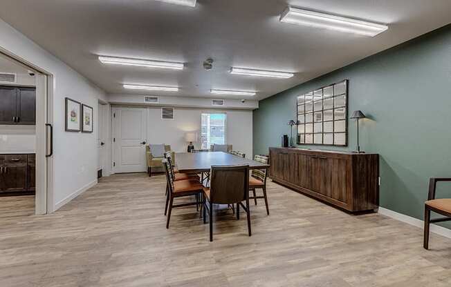 Table and Chairs Mill Creek WA  l Vintage at Mill Creek Senior Apts