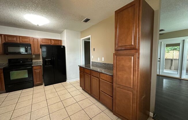 3 beds, 1 bath, $1,700