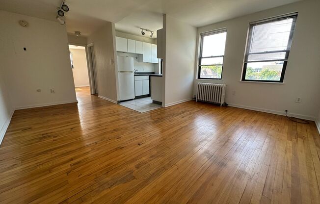 147 S. Negley Ave. Friendship, PA 15206