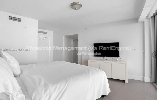 2 beds, 2 baths, 1,128 sqft, $5,000, Unit 605