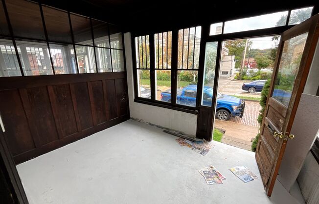 1110 - 1112 Maplewood Avenue
