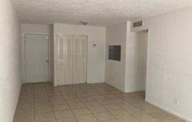 1 bed, 1 bath, 600 sqft, $1,495, Unit C4