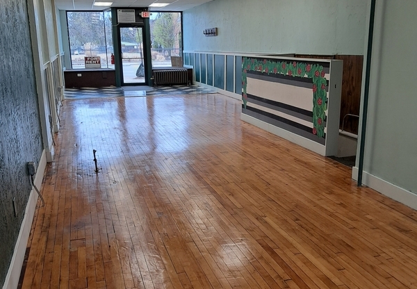 21932 LAKESHORE COMMERCIAL