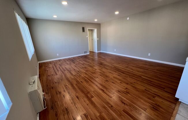 1 bed, 1 bath, $2,200, Unit #19