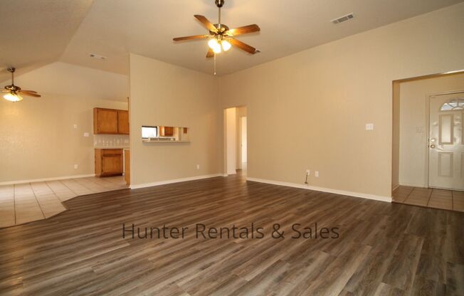 3 beds, 2 baths, $1,395