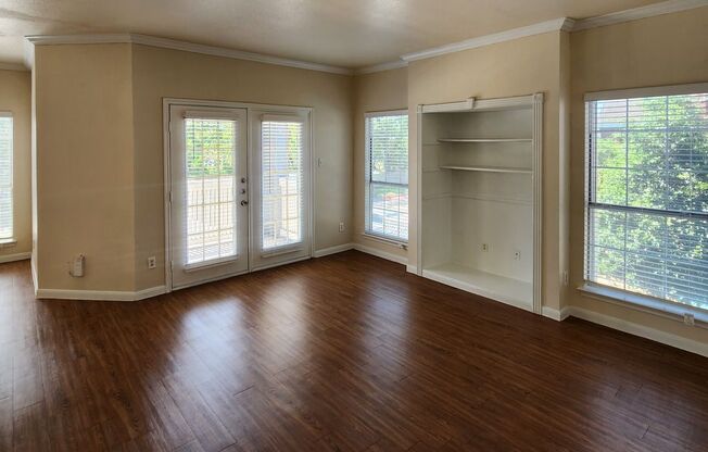 1 bed, 1 bath, 802 sqft, $1,525, Unit 521-u