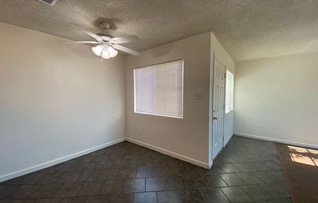 2 beds, 1 bath, 800 sqft, $1,195