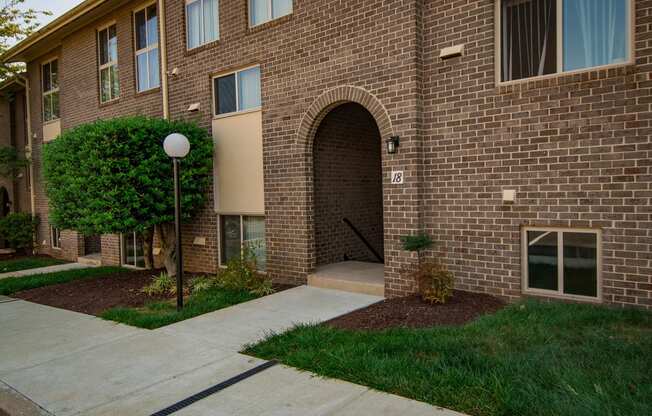 Maplewood Villas Apartments Building Exterior 94