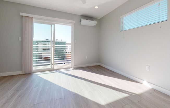 2 beds, 2.5 baths, 1,065 sqft, $1,821, Unit 142