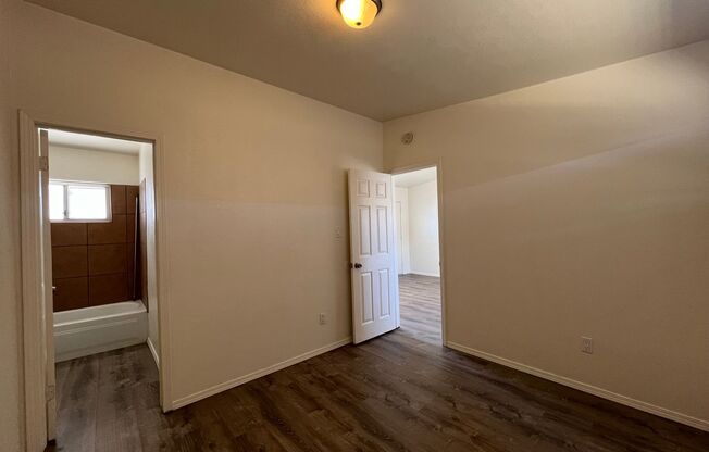 1 bed, 1 bath, $825, Unit 2