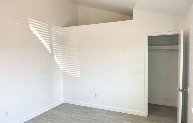 2 beds, 1 bath, 768 sqft, $1,295