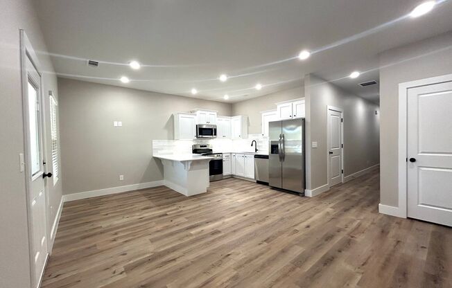 New 3 Bed 2.5 Bath with garage Townhome!!