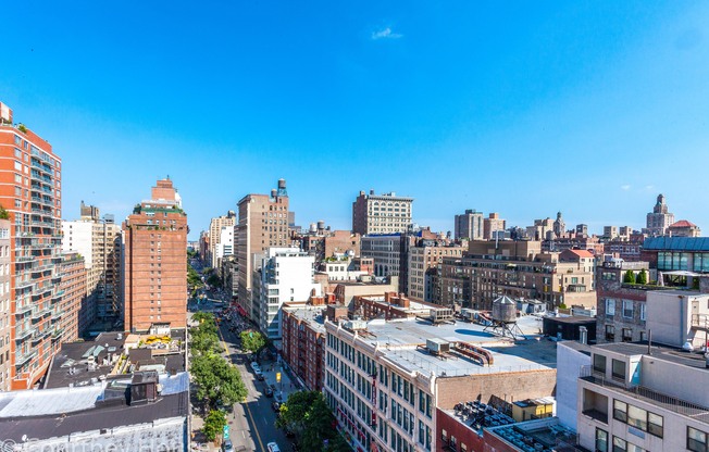 1 bed, 1 bath, 921 sqft, $7,675, Unit 18C