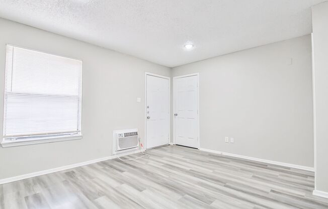 1 bed, 1 bath, 590 sqft, $825