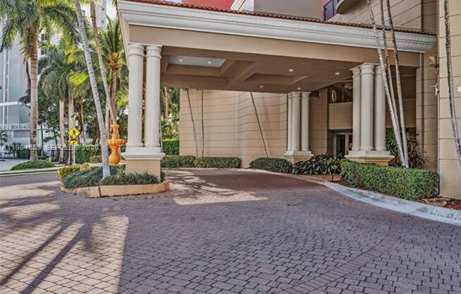 2 beds, 2 baths, 1,116 sqft, $4,000, Unit 17150 N Bay Rd # 2205