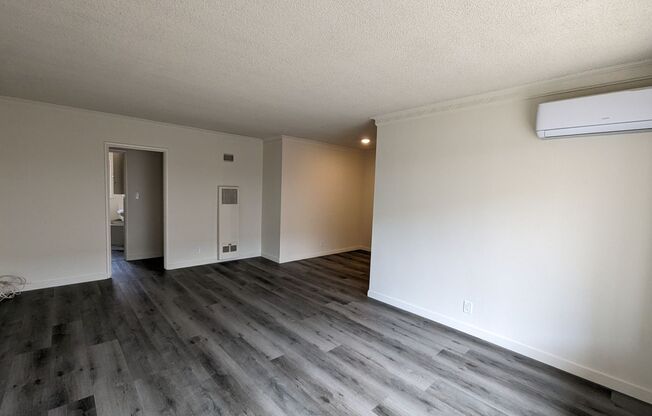 1 bed, 1 bath, 710 sqft, $1,850, Unit 9