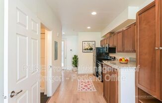 5490 SE MILWAUKIE AVE