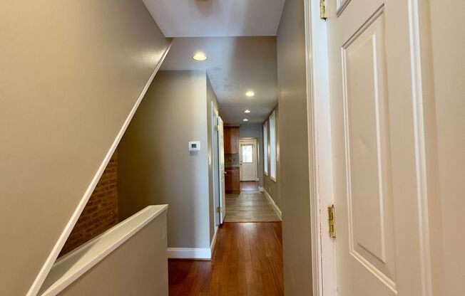 Charming 2 Bedroom Townhome in Canton, MD!