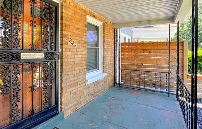 Classic Richmond Row House Steps from Byrd Park!