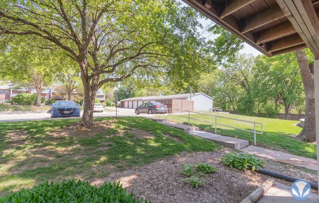 2 beds, 2 baths, 1,147 sqft, $1,410, Unit AL-58