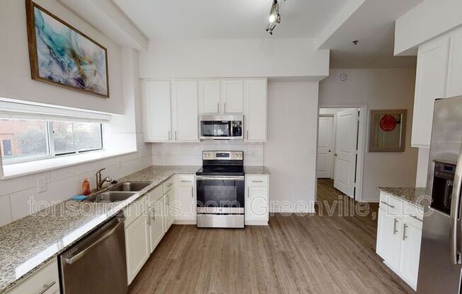 100 E. Washington Street unit 76
