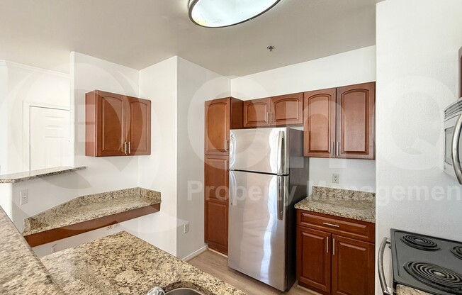 2 beds, 2 baths, 1,083 sqft, $1,595, Unit 2042