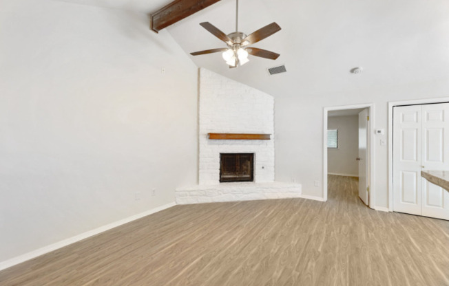 1802 RAWHIDE DR
