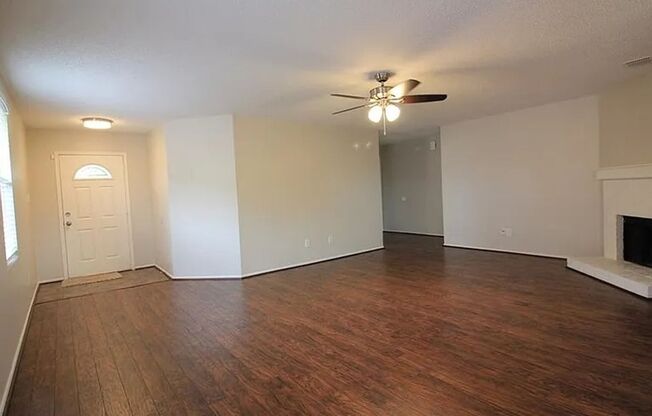 3 Bedroom 2 bath home!