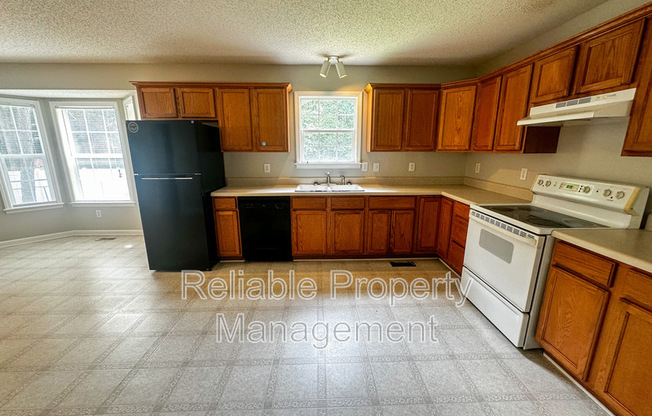 370 PARRISH FARM LN