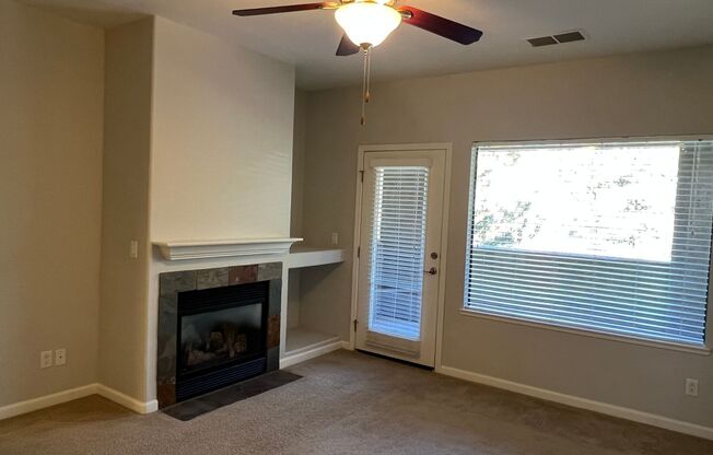 2 beds, 2 baths, $2,275, Unit # 5523