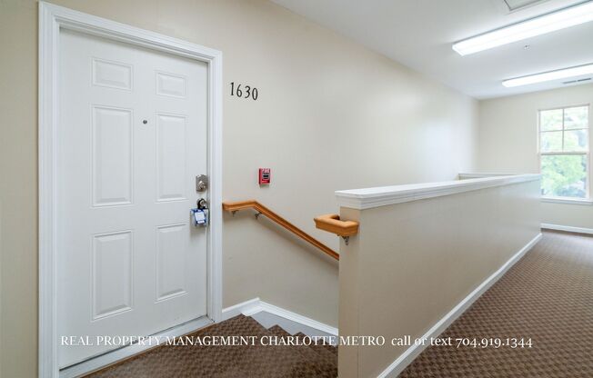 Charming 2 Bed, 2 Bathroom city Retreat Near Uptown Charlotte & Greenway Access
