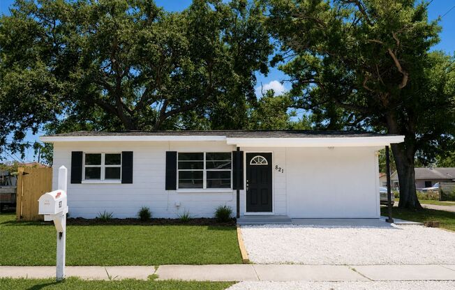 3 Bedroom, 1 Bathroom Home for Rent in Largo!