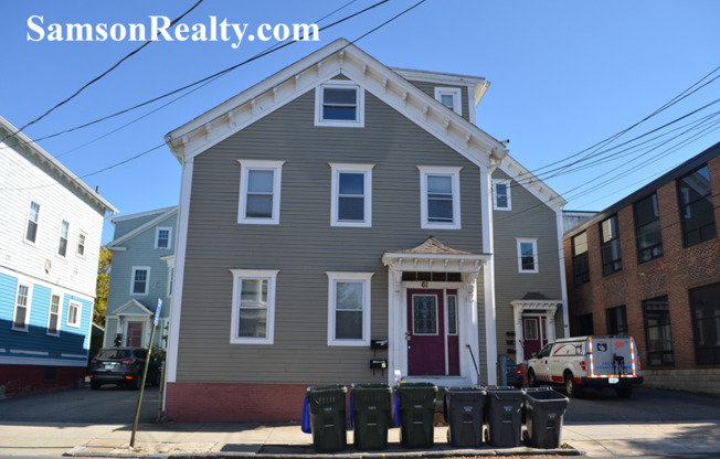 61 Hope St
