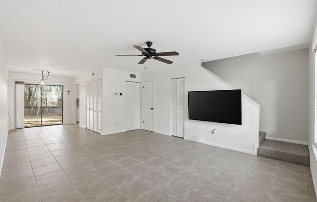 Southfork Oaks Condo