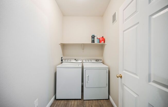 2 beds, 2 baths, $1,700