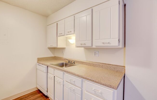 1 bed, 1 bath, 610 sqft, $1,500, Unit 168