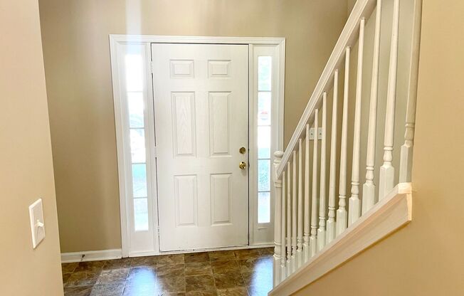 Introducing a charming 3-bedroom, 2.5-bathroom townhouse located in Lithonia, GA.