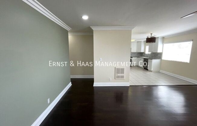 1401 E 3 ST