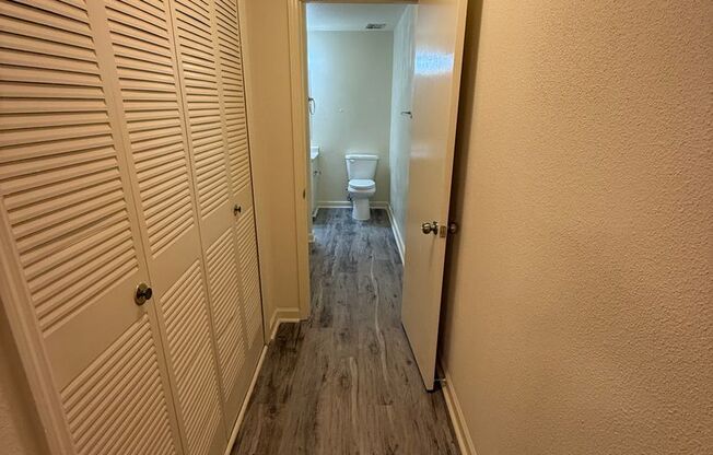 2 beds, 1 bath, 1,100 sqft, $1,375, Unit 408-3