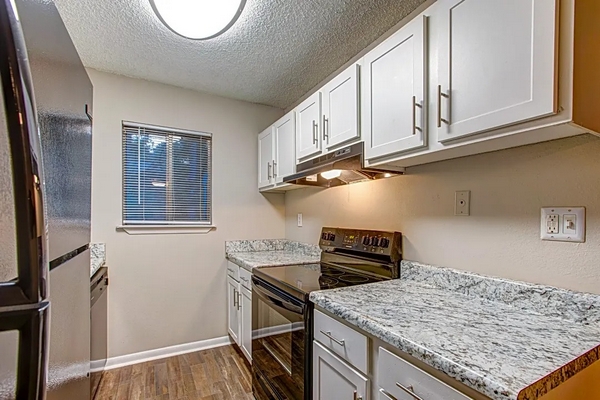 Sterling Glen Apartments