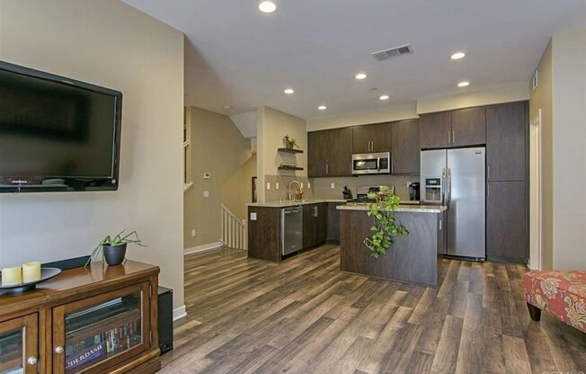 Spacious 2 Bedroom + Office/Den Townhome in Beautiful San Marcos, CA