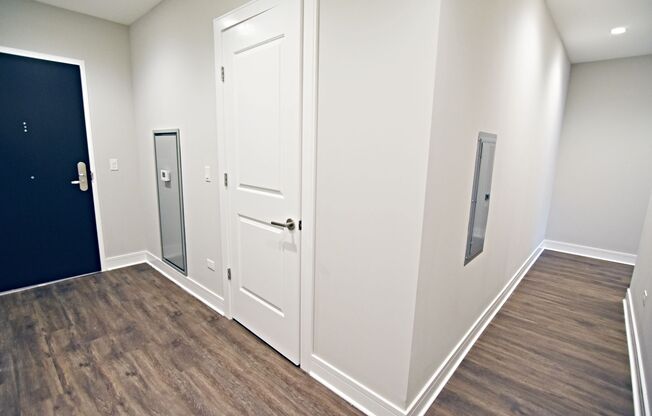 2 beds, 2 baths, 1,014 sqft, $4,300, Unit 3833-219