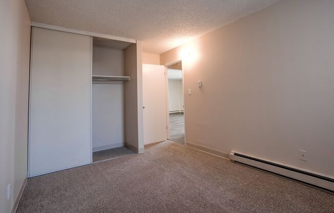 2 beds, 1 bath, 952 sqft, $1,395