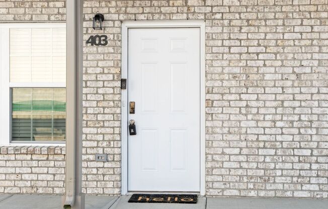 Modern Comforts in Clarksville – Stylish 2BR, 2.5BA Home Near Downtown