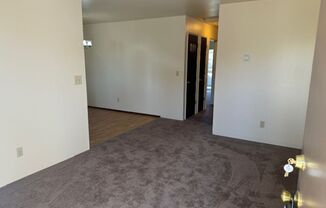 2 beds, 1 bath, $2,250, Unit 26 J