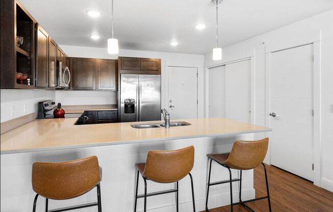 2 beds, 2 baths, 1,134 sqft, $1,995, Unit 3230-201