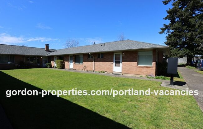 NE 65th Ave - North Tabor single level 1 bedroom apartment