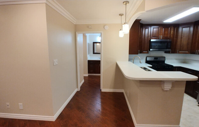 1 bed, 1 bath, 890 sqft, $2,595, Unit 314