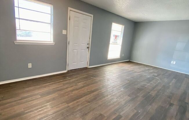 $0 First Month's Rent / $0 Deposit at Move-in