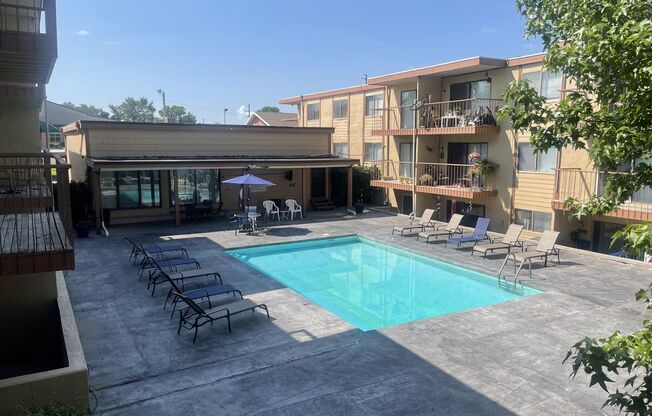 Studio, 1 bath, 365 sqft, $565